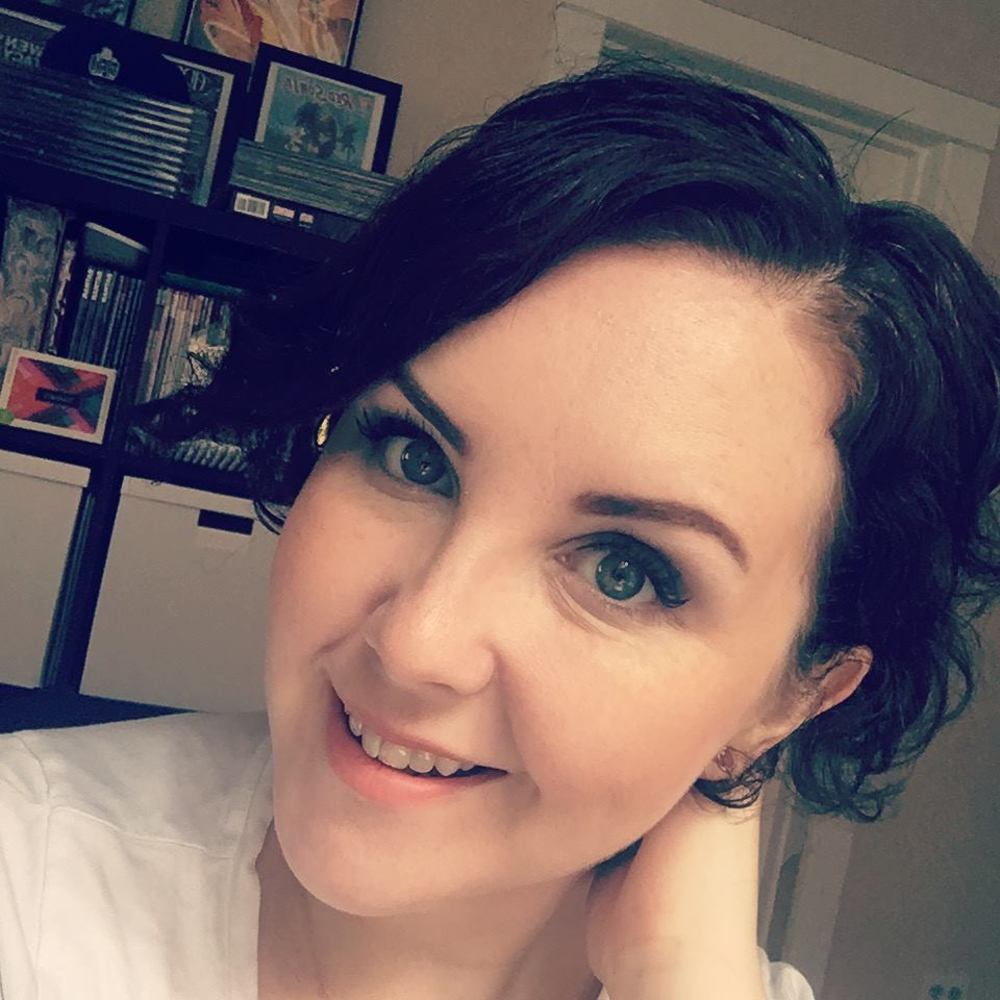 Meet your Posher, Pauline